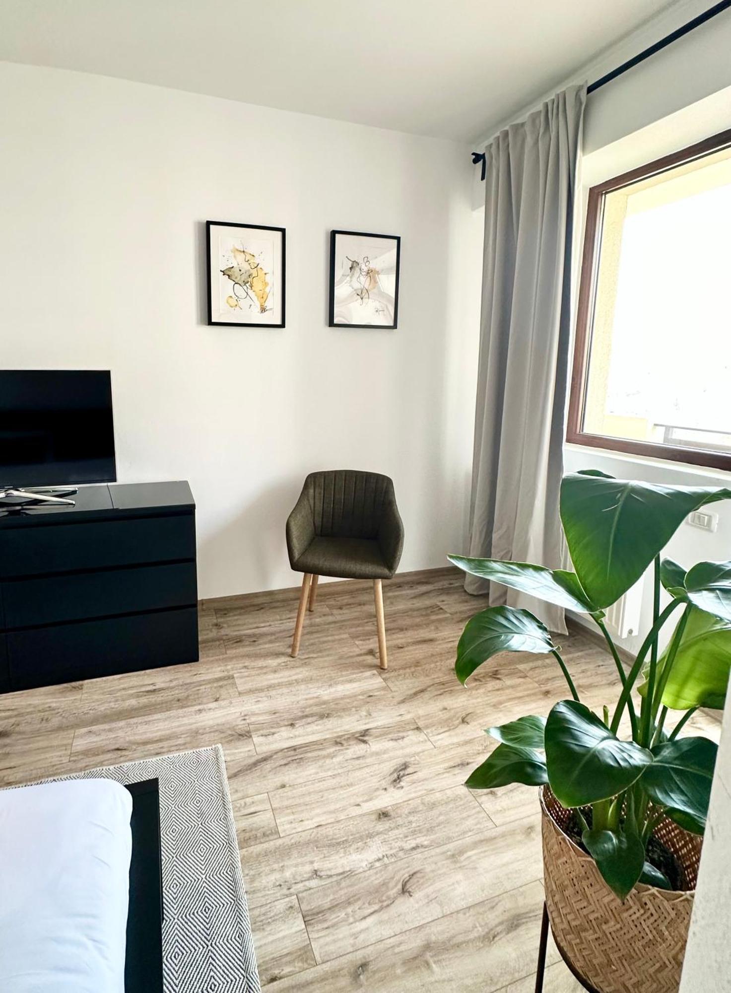 Tree House Apartment Bucharest